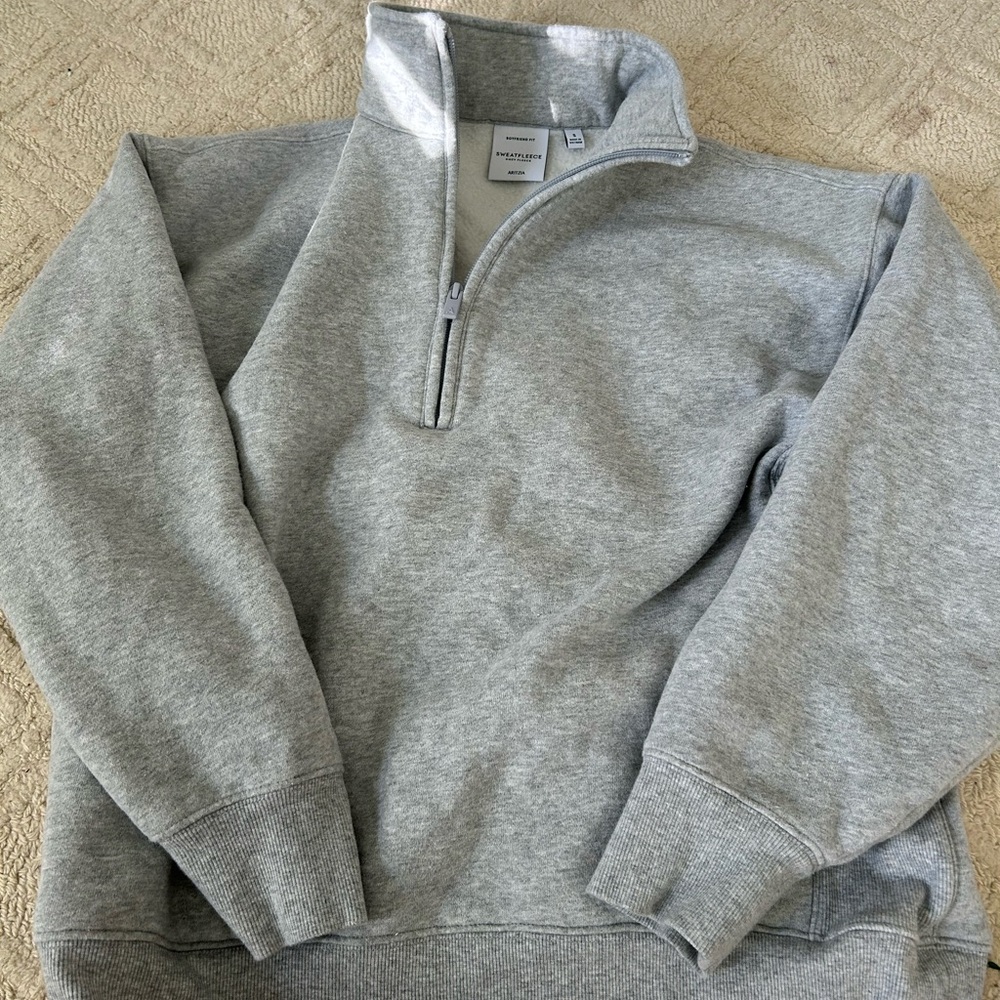 aritzia half zip